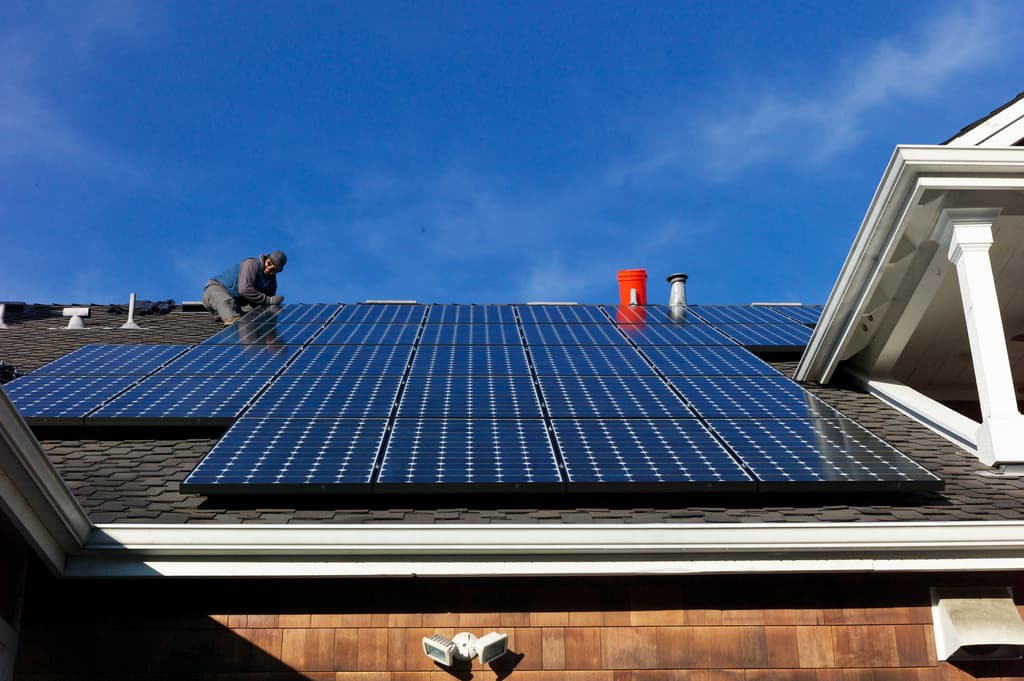 Solar Roof: The Complete Homeowner's Guide to Costs, Brands & Benefits in 2026