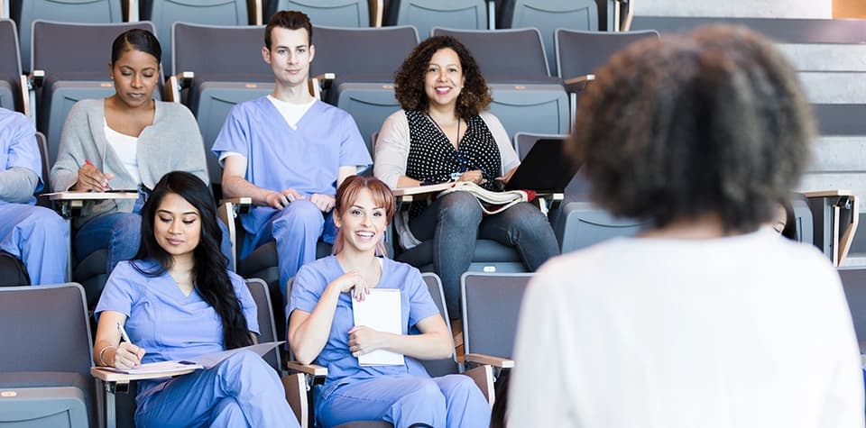 Earn While You Train: Paid LPN Programs for U.S. Job Seekers